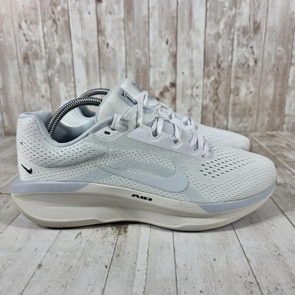 Nike Air Winflo 11 Womens White Pure Platinum Running Shoes FJ9510-107 US 10